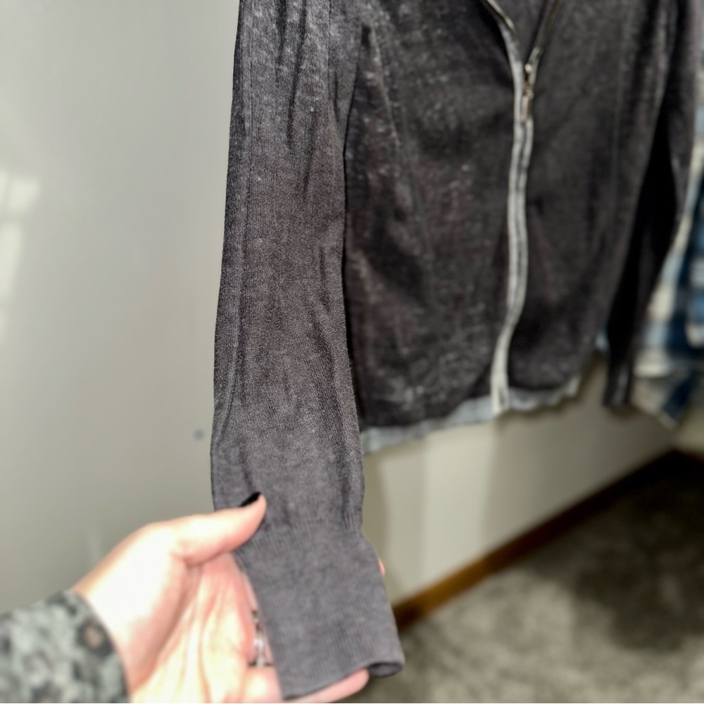 Reversible zip-up jacket - Picture 3 of 3